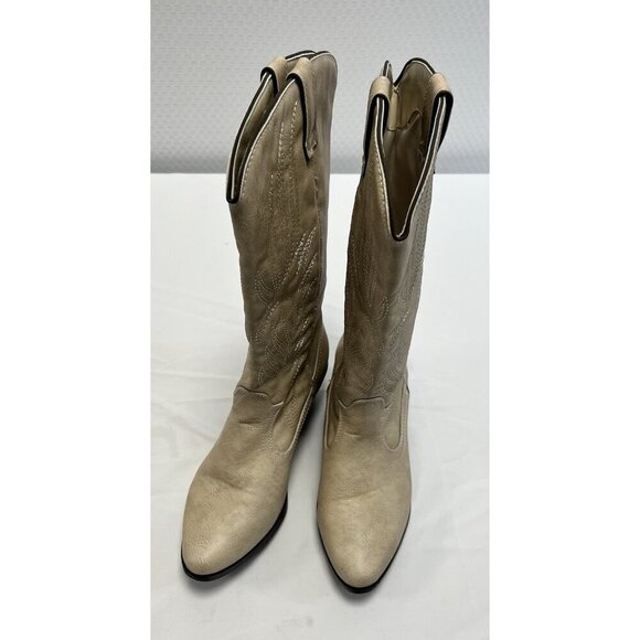 Cupid Shoes - Woman’s Cottage/Boho Antique Cream Cowboy Boots Cupid Size 7 🤍